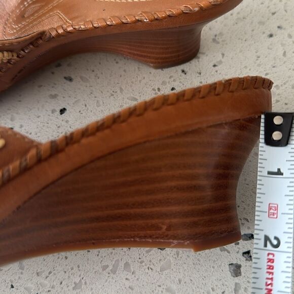 Clarks Artisan Women’s Tan Leather Beaded Boho Wedge Open Toe Sandals Shoes 7.5 - Picture 7 of 15